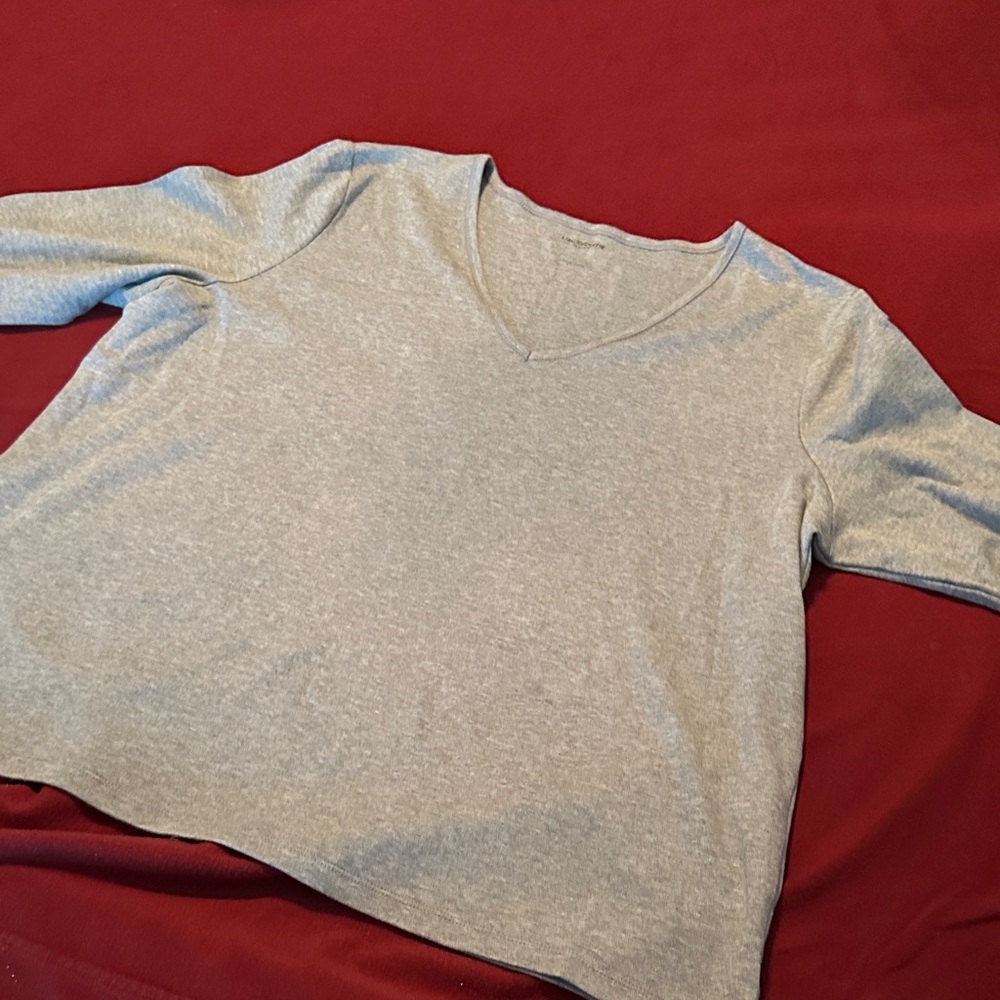 Liz Claiborne Gray V-Neck Top